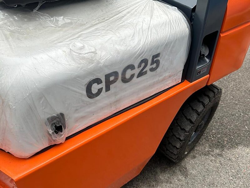 409203_1406676976903_slide bei Kölbl GmbH in 