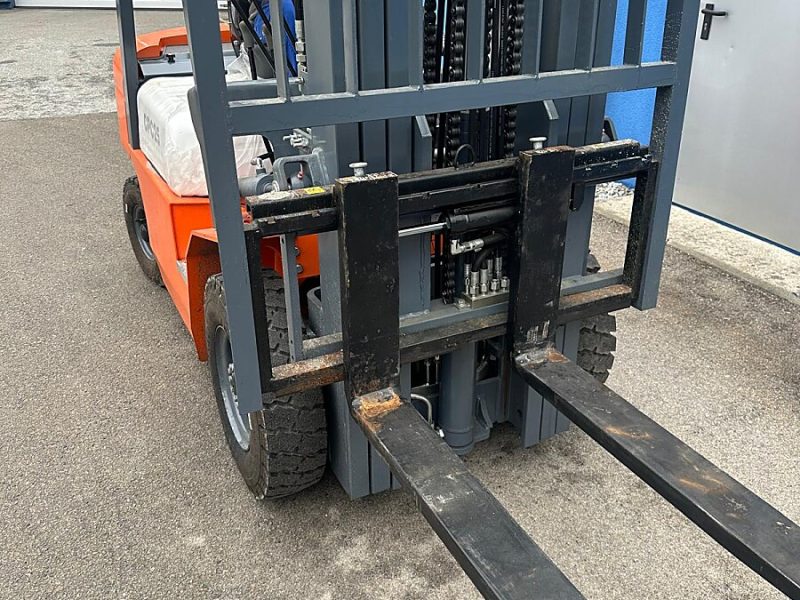 409203_1406676976911_slide bei Kölbl GmbH in 